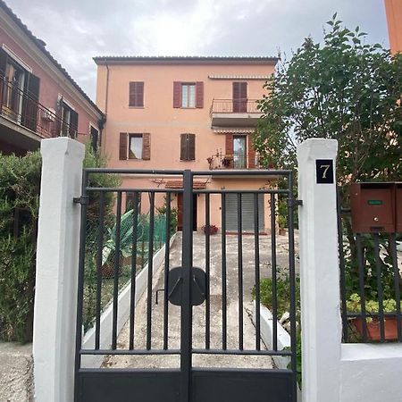 Robhouse Hotel Fabriano Luaran gambar
